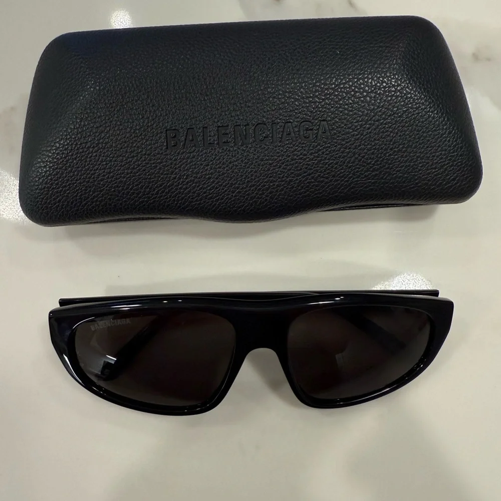 Balenciaga Black Designer Sunglasses - Picture 2 of 10